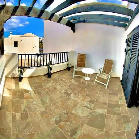 Iva House - Upper Floor Apartment Playa Blanca (Lanzarote)