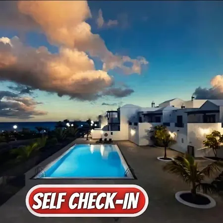 Iva House - Upper Floor * Playa Blanca (Lanzarote)