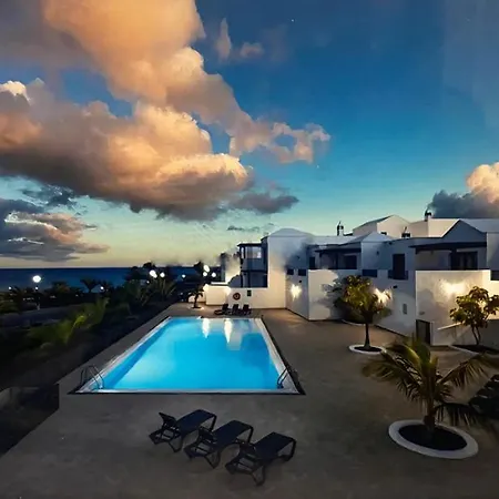 Iva House - Upper Floor Playa Blanca (Lanzarote)