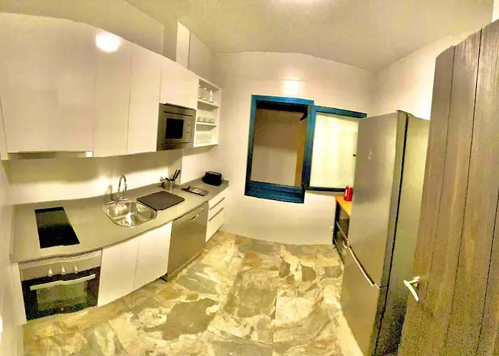 Iva House - Upper Floor *